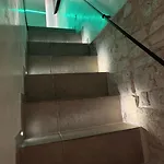 Elite *
