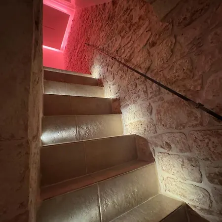 Elite Castellana Grotte